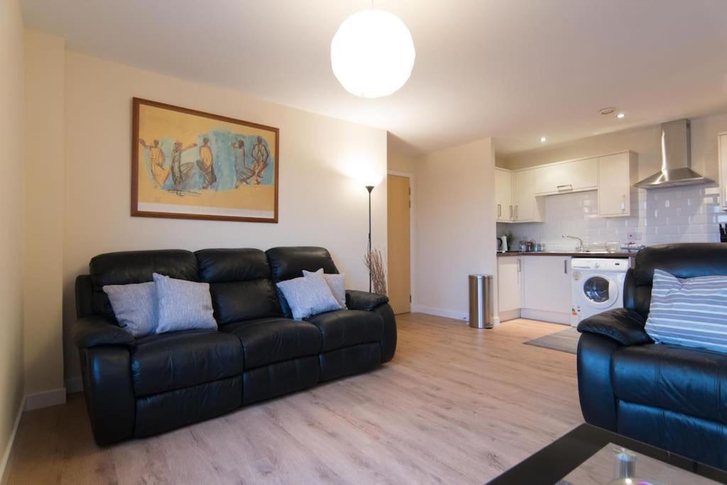 Executive 2 Bed 2 Bath - Free Parking Leilighet Glasgow Eksteriør bilde