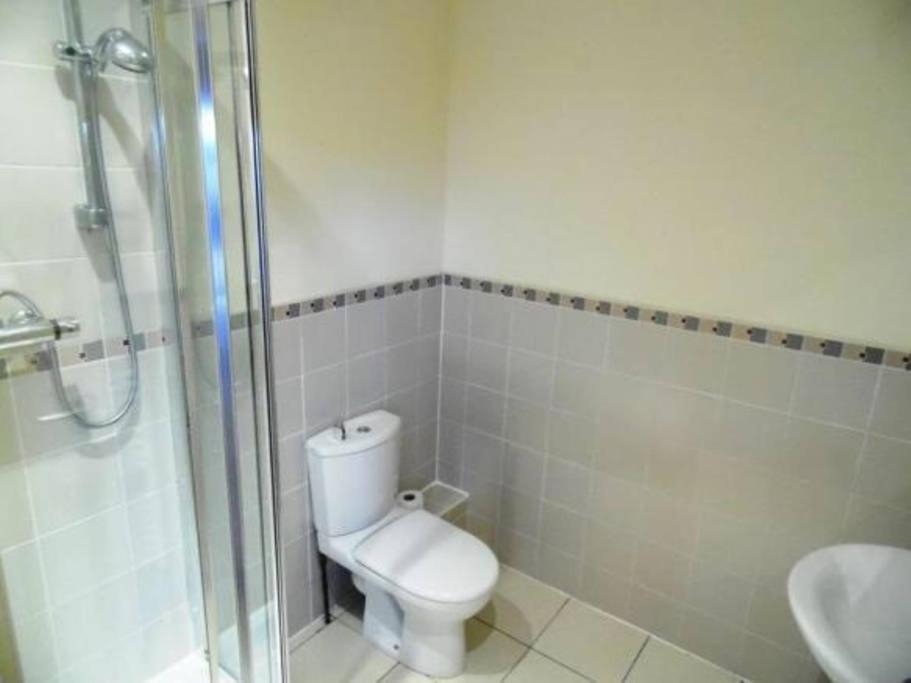 Executive 2 Bed 2 Bath - Free Parking Leilighet Glasgow Eksteriør bilde